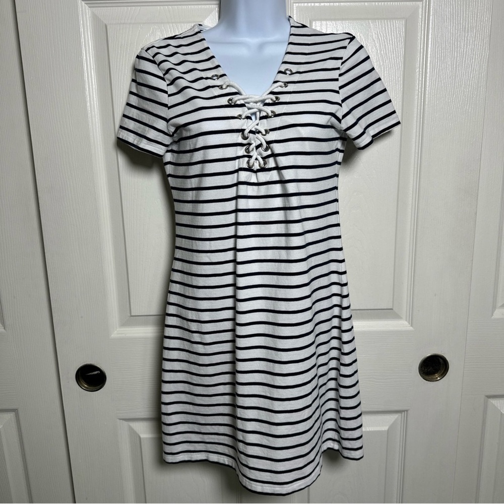 Bardot Women’s Size 6 Striped Swing Dress Black/White Nautical Coastal Summer